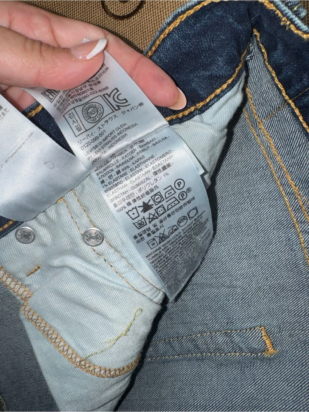 Levis 505 Regular Extra Room In Thigh Straight Leg Jean In Blue Wash Size 35